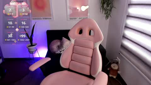 Rox online show from 12-06-24, 02:17