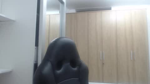 Snapshot of roxanalove7 chatting on 02-20-25, 04:07 Roxana online show from 02-20-25, 04:07