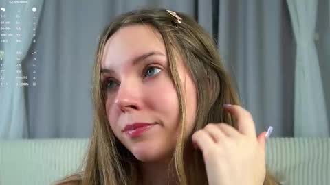 Snapshot of roxannastoo chatting on 11-15-25, 01:03 roxannastoo online show from 11-15-25, 01:03