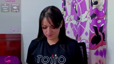 Snapshot of roxannetyer chatting on 01-25-25, 07:39 roxannetyer online show from 01-25-25, 07:39