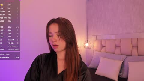 Snapshot of roxie_summers chatting on 01-29-25, 01:58 Roxie online show from 01-29-25, 01:58