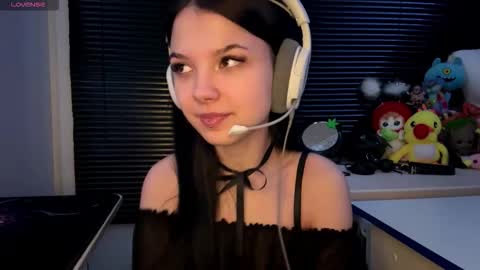 Hana online show from 11-28-25, 03:25