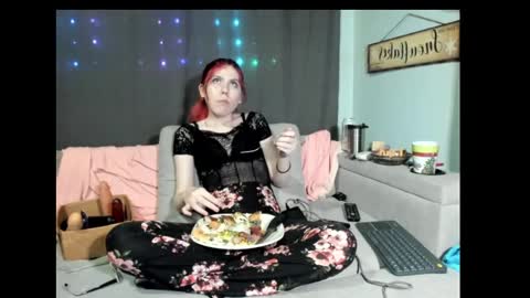 roxihazeleyes online show from 02-12-25, 06:51