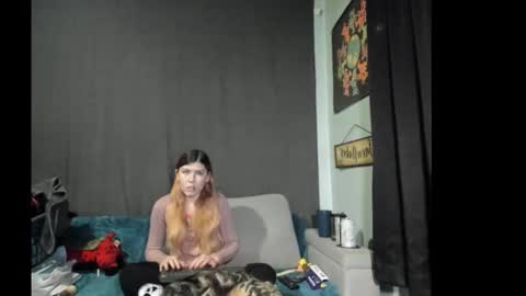 roxihazeleyes online show from 12-02-25, 05:02