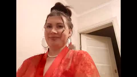 Snapshot of roxolanaa_sexy chatting on 12-15-25, 07:51 ROXOLANAA SEXY online show from 12-15-25, 07:51