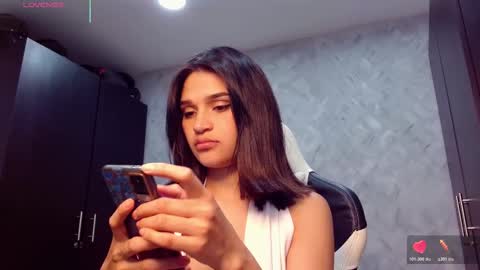 roxxi_2110 online show from 01-06-26, 03:54