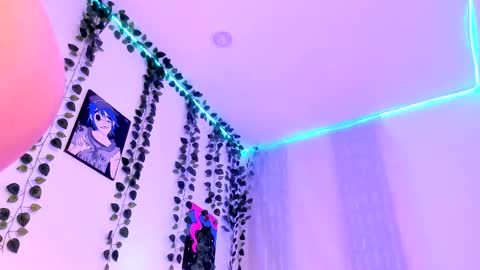 Snapshot of roxxxevelvet chatting on 03-05-25, 11:38 Roxx IG  online show from 03-05-25, 11:38