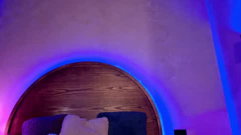 Snapshot of roxxxevelvet chatting on 10-02-25, 06:37 Roxx IG  online show from 10-02-25, 06:37