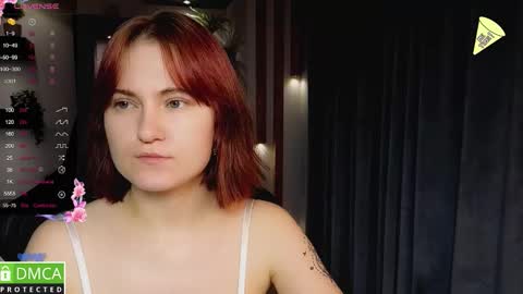 Snapshot of roxy_foxi chatting on 09-22-25, 12:12 Roxy fiery online show from 09-22-25, 12:12