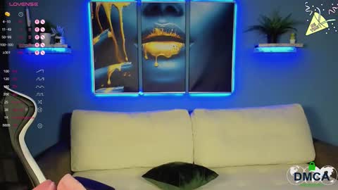 Snapshot of roxy_foxi chatting on 10-05-25, 01:37 Roxy fiery online show from 10-05-25, 01:37