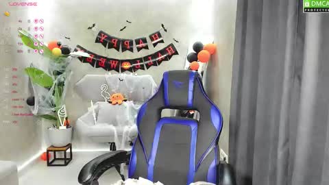 Snapshot of roxy_foxi chatting on 11-07-25, 02:00 Roxy fiery online show from 11-07-25, 02:00