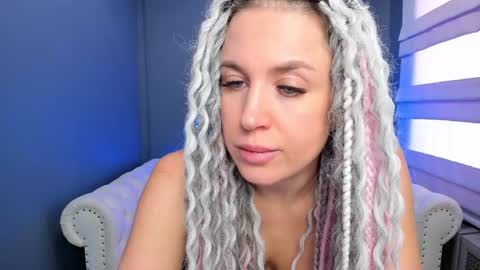 Snapshot of roxy_mars chatting on 01-16-25, 05:11 Roxy online show from 01-16-25, 05:11