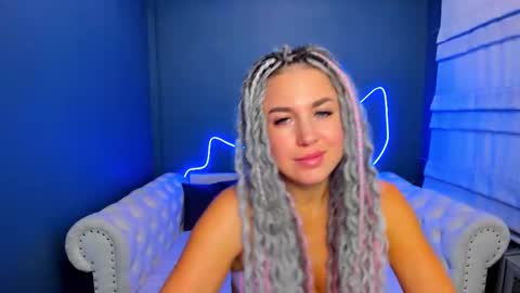 Snapshot of roxy_mars chatting on 09-26-25, 01:31 Roxy online show from 09-26-25, 01:31