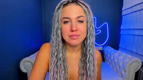 Snapshot of roxy_mars chatting on 10-06-25, 01:25 Roxy online show from 10-06-25, 01:25