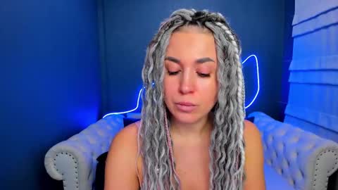 Roxy online show from 02-04-26, 01:22