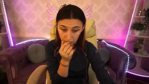 Snapshot of roxy_rayy chatting on 12-07-24, 03:47 roxy_rayy online show from 12-07-24, 03:47