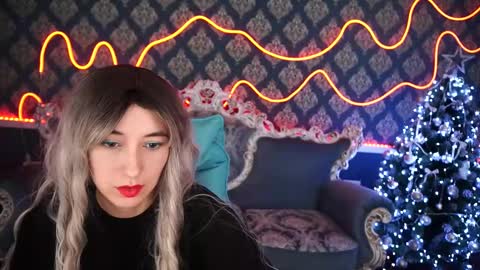 Snapshot of roxy_rayy chatting on 01-07-25, 02:08 roxy_rayy online show from 01-07-25, 02:08