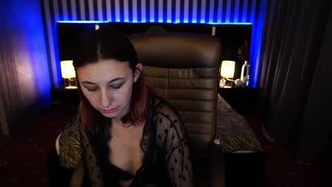 Snapshot of roxy_rayy chatting on 03-05-25, 04:45 roxy_rayy online show from 03-05-25, 04:45