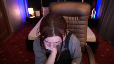 Snapshot of roxy_rayy chatting on 03-11-25, 08:09 roxy_rayy online show from 03-11-25, 08:09