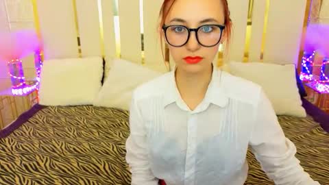 Snapshot of roxy_rayy chatting on 09-24-25, 06:39 roxy_rayy online show from 09-24-25, 06:39
