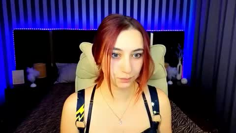 Snapshot of roxy_rayy chatting on 10-16-25, 06:03 roxy_rayy online show from 10-16-25, 06:03