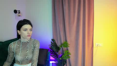 roxy_riot_ online show from 02-01-25, 01:23