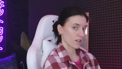 roxy_riot_ online show from 03-03-25, 07:32