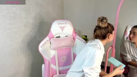 Snapshot of roxy_the_daedevill chatting on 01-22-25, 02:04 roxy_the_daedevill online show from 01-22-25, 02:04