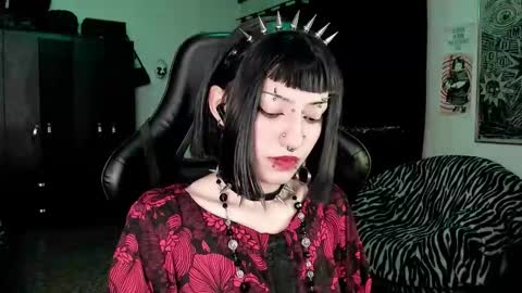 Roxy Independient model Help me to reach 50 thumbs up online show from 02-05-26, 12:37