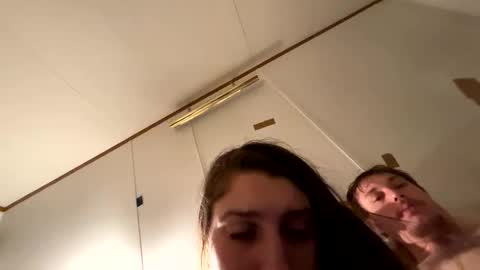 Snapshot of roxybcali chatting on 11-21-25, 08:57 Roxy and Brock online show from 11-21-25, 08:57