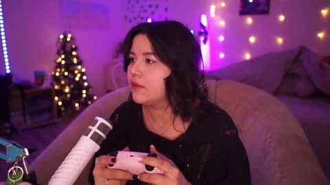 roxysuh online show from 12-11-24, 05:53