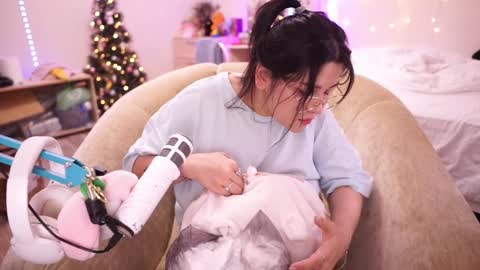 roxysuh online show from 12-28-24, 07:44