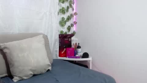 Snapshot of royalebruna chatting on 03-02-26, 03:52 Bruna Royale online show from 03-02-26, 03:52