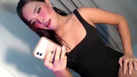 royaltymarcela6969 online show from 01-12-26, 11:54