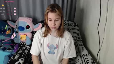 angela online show from 09-12-25, 01:44