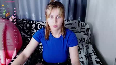 angela online show from 09-13-25, 01:00