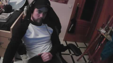 royer04 online show from 12-19-25, 04:25