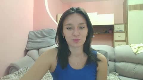 Snapshot of roza05x chatting on 09-08-25, 05:45 Roza05x online show from 09-08-25, 05:45