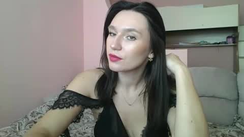 Snapshot of roza05x chatting on 09-17-25, 09:33 Roza05x online show from 09-17-25, 09:33