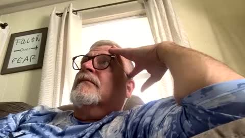 Snapshot of rs006 chatting on 10-09-25, 03:54 rs006 online show from 10-09-25, 03:54