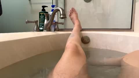 Snapshot of rsxxx130 chatting on 01-12-25, 01:32 ireneTxCD online show from 01-12-25, 01:32