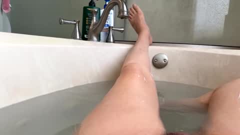 Snapshot of rsxxx130 chatting on 03-11-25, 07:47 ireneTxCD online show from 03-11-25, 07:47