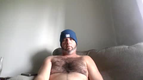 rubbingoneout714 online show from 01-05-25, 09:03