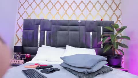 RubbyTaylor online show from 01-13-25, 03:47