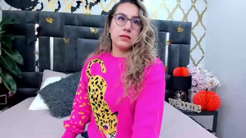 Snapshot of rubby_taylor chatting on 11-01-25, 11:34 RubbyTaylor online show from 11-01-25, 11:34