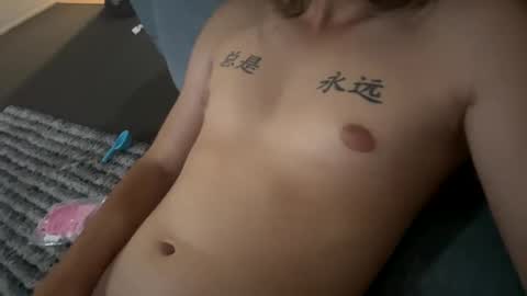 Snapshot of rubbzzy2 chatting on 10-11-25, 01:31 rubbzzy2 online show from 10-11-25, 01:31