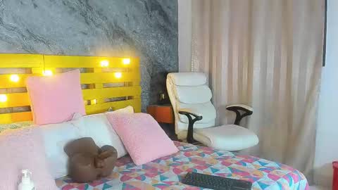 Rubi online show from 02-11-25, 03:08