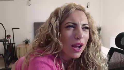 Ruby online show from 11-30-25, 02:15