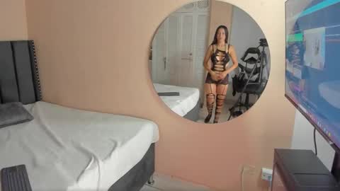 ruby  online show from 11-25-25, 12:38