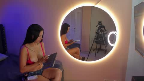 ruby  online show from 11-26-25, 12:17